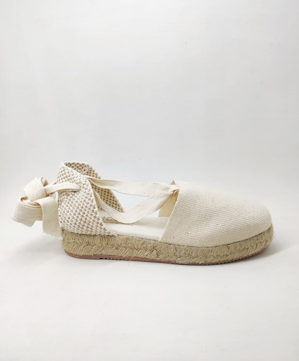 Alpargatas cuña en Beige con cintas para niñas y mujer - Imagen 1