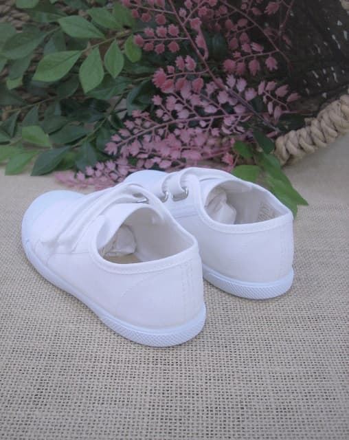 Batilas Children's White Canvas Shoes with Toe Cap - Image 3