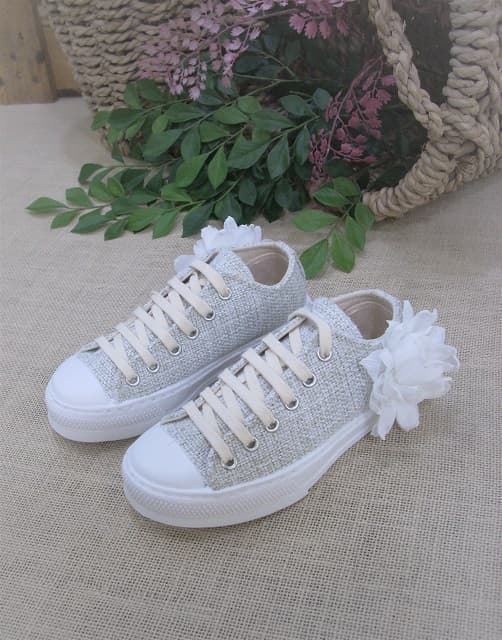 Eli Girls' Arena Canvas Shoes Flowers - Image 1