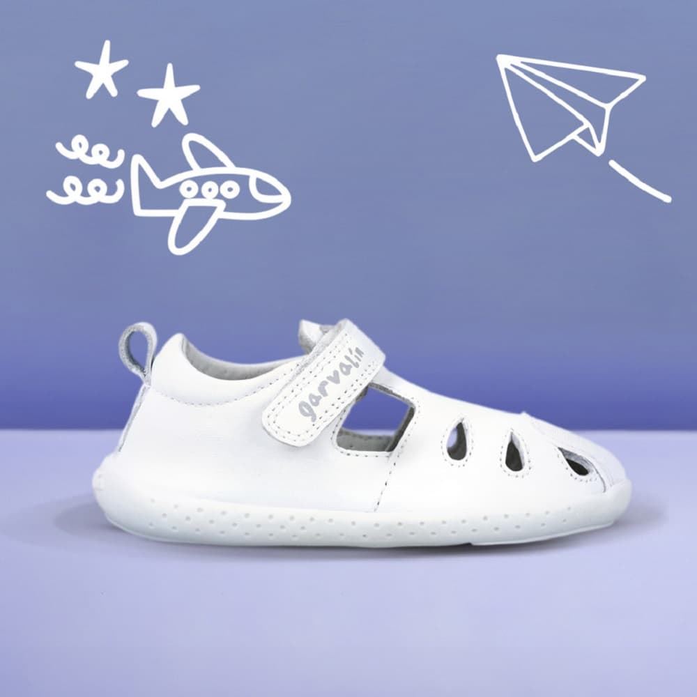 Garvalín Soft White Sandals for Babies - Image 3