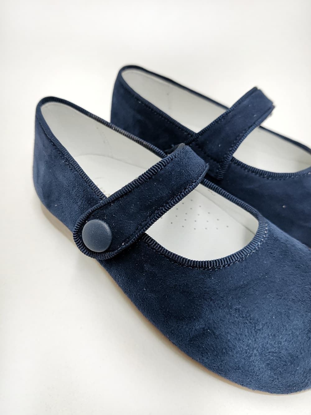 Pirufin Mary Janes for baby girls in Navy Blue suede - Image 4