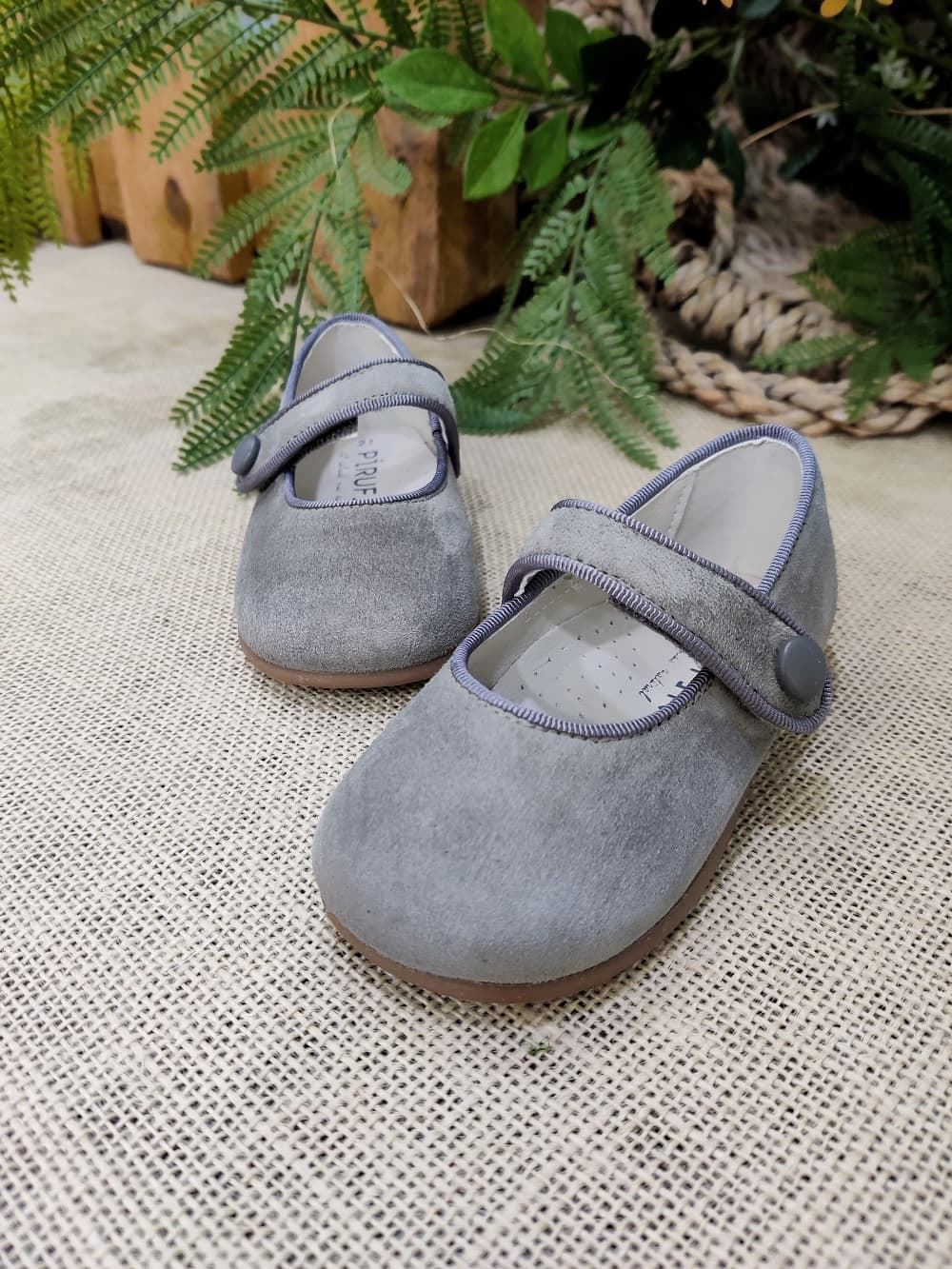 Pirufin (Piruflex) Mary Janes for baby girls in Gray suede - Image 5