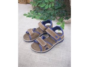 Primigi Brown children's sandals with Velcro - Image 1