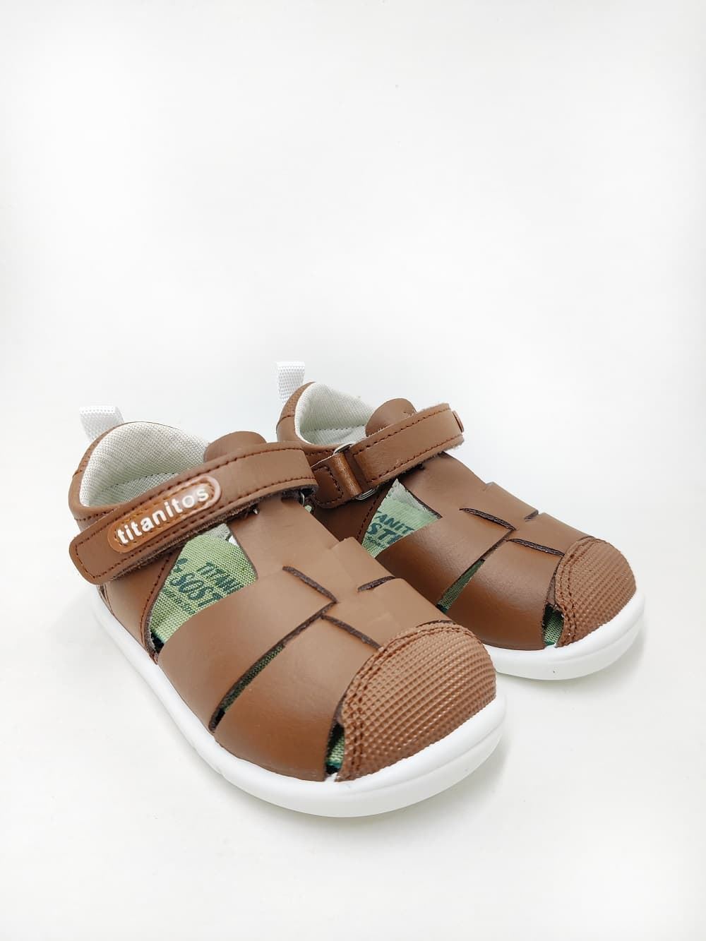 Titanitos Respectful baby sandals Eric Roble - Image 2